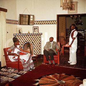Rosalie Gicanda et Mutara Rudahigwa chez eux